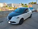 lancia-ypsilon-1-200-5-porte-s-momodesign