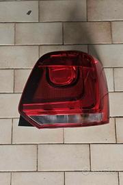 faro posteriore polo 