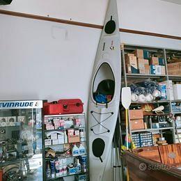 kayak Navigator monoposto della  NOVA, NUOVO