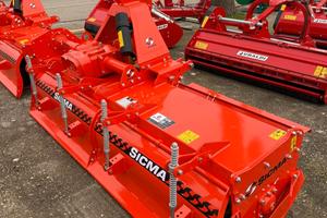 FRESATRICE DITTA SICMA MOD. SPR 235 DECENTRATA