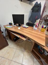 Scrivania , senza stampante