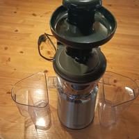 Estrattore di succo Ariston Hotpoint SJ 4010