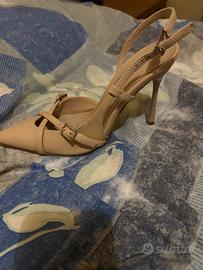 Sandali simil cuoio marca Queen Helena