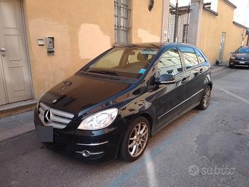 Mercedes Classe B180