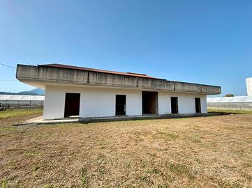 Casa indipendente con giardino esclusivo