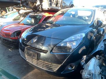 Ricambi Renault Grande Scenic 2010 k9kj8 7posti