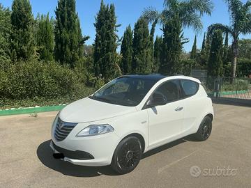 LANCIA YPSILON 1.2 BENZINA VERSIONE BI COLOR-2017