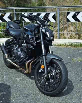 Yamaha mt-07