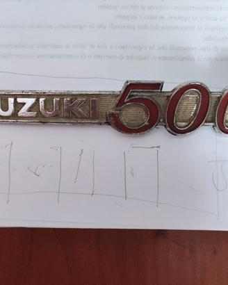 Suzuki T 500 Emblema Fianchetto anno 69/70