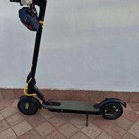 Monopattino Lexgo R8 Lite