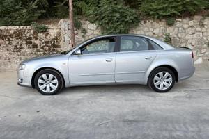 AUDI A4 b7