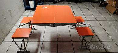 tavolo da campeggio 