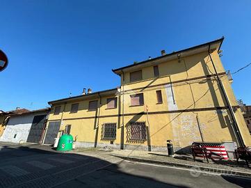 PALAZZINA A CASTAGNOLE PIEMONTE