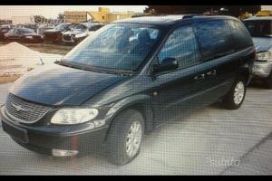 Airbag kit e cerchi Chrysler Voyager 02--05