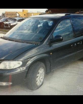 Airbag kit e cerchi Chrysler Voyager 02--05