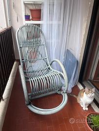 Sedia a dondolo in bambù blu-grigio