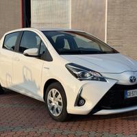 Toyota Yaris 1.5 Hybrid 5 porte Business