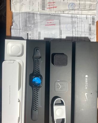 Apple watch serie 4 gps nike