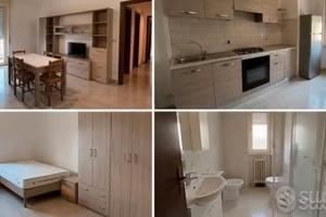 QUADRILOCALE in zona APPIO LATINO-AD. METRO A
