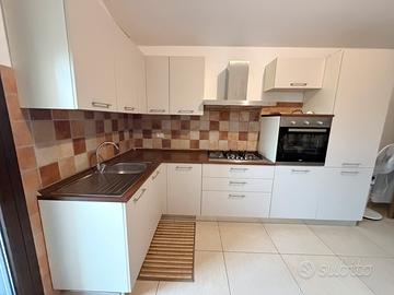 Cucina ad angolo Arredo3 con elettrodomestici