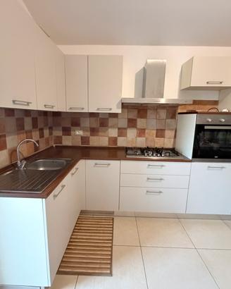 Cucina ad angolo Arredo3 con elettrodomestici