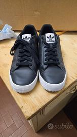 Adidas court tourino nere