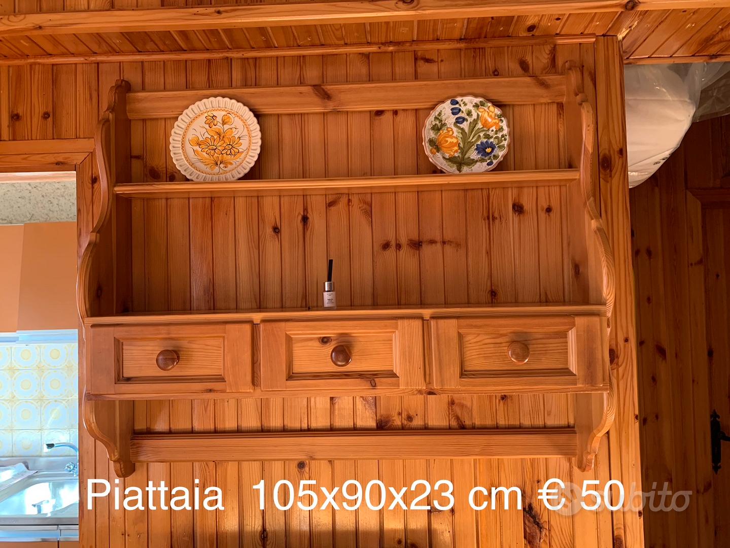 Piattaia da parete in pino massello - Arredamento e Casalinghi In vendita a  L'Aquila