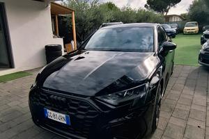 AUDI A3 45 TFSI e S LINE TOTAL BLACK