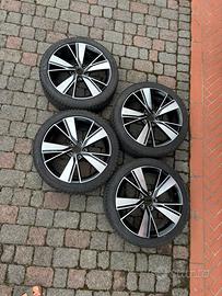 Kit Gomme e Cerchi Invernale Golf 8