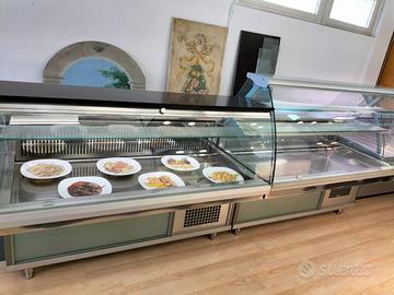 Bancone vetrine refrigerate con motore interno