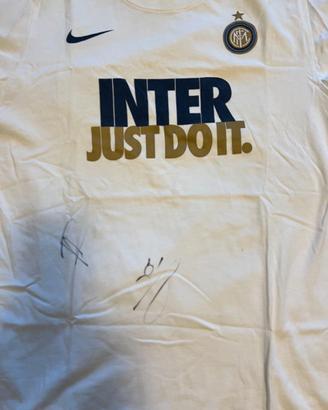 T-shirt Nike Inter autografata