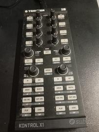 Native instruments kontrol x1 mk1