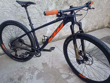MTB 29  KTM MODELLO MYRON PRO CARBONIO (NUOVA)