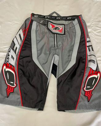 Pantaloncini enduro UFO 45 mezza cintura