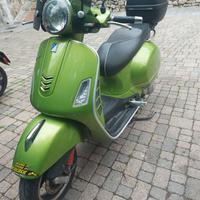 vespa 300 gts
