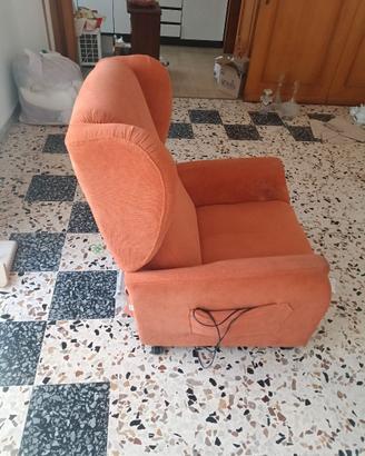 POLTRONA ELETTRICA ALZAPERSONA