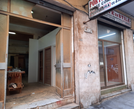 Locale commerciale pressi Policlinico
