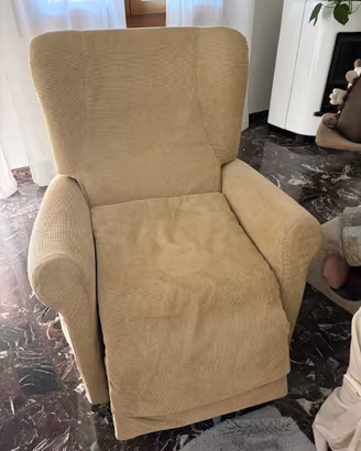 Poltrona con motore ma non funzionante
