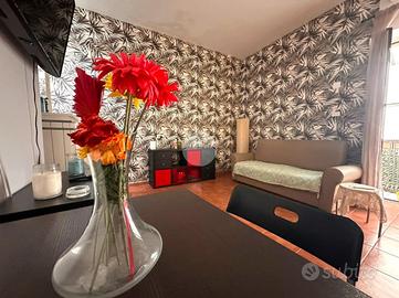 MONOLOCALE A POZZUOLI