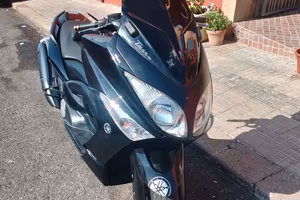 scooter Yamaha t max