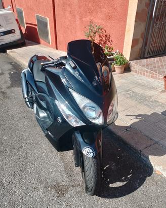 scooter Yamaha t max