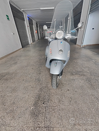 Vespa piaggio GTS 250 ie