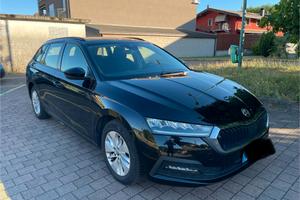 Skoda octavia 2.0 TDI DSG 2023 