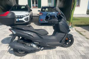 Scooter Sym JoymaxZ+ 300 2024 usato pochissimo