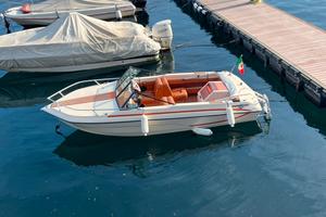 Motoscafo 5.20 con posto barca