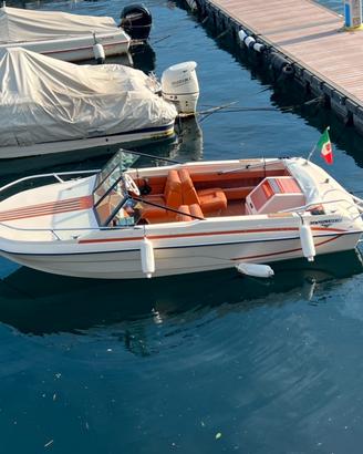 Motoscafo 5.20 con posto barca