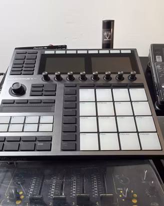 Native Instruments Maschine+  (Come Nuova )