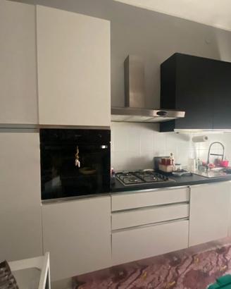 Cucina completa con Elettrodomestici a Cinisello