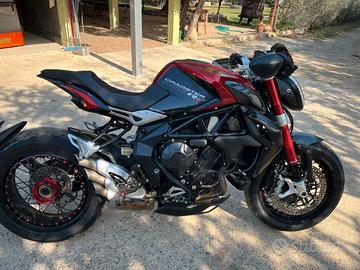 Mv agusta dragster rr