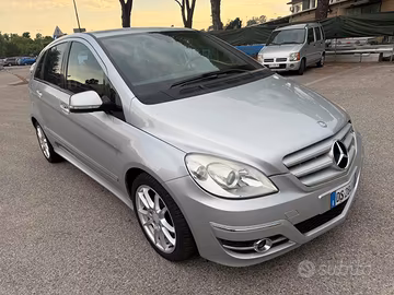 MERCEDES-BENZ B 180 CDI Sport senza nessun lavor
